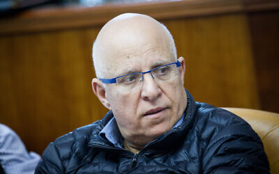 Avigdor Yitzhaki, then an MK for Kadima, attends aa cabinet meeting at the Prime Minister's Office in Jerusalem on January 04, 2016. (Miriam Alster/FLASh90)