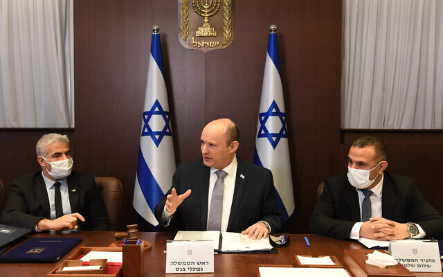 Prime Minister Naftali Bennett (center) addresses a weekly cabinet meeting in Jerusalem on February 6, 2022. (Haim Zach/ GPO) Prime Minister Naftali Bennett (center) addresses a weekly cabinet meeting in Jerusalem on February 6, 2022. (Haim Zach/ GPO)
