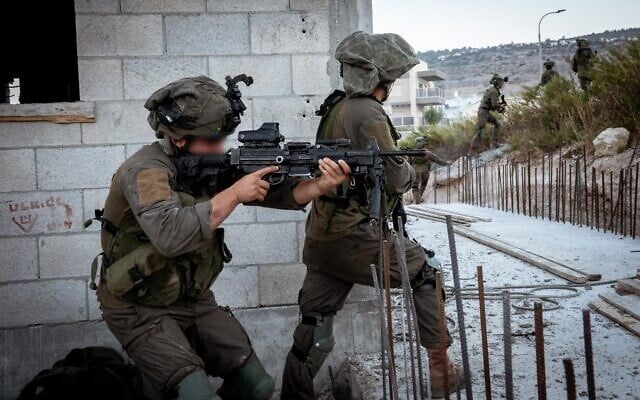 An undated photograph of Egoz soldiers taking part in an exercise. (Israel Defense Forces)