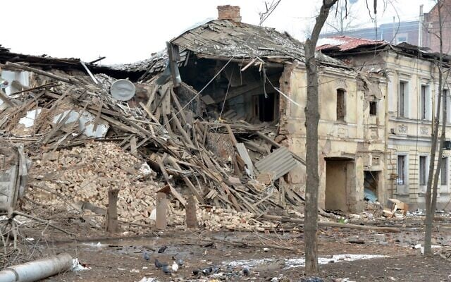 Illustrative -- A photograph taken on March 7, 2022 shows destruction following a shelling in Ukraine's second-biggest city of Kharkiv (Sergey BOBOK / AFP) Illustrative -- A photograph taken on March 7, 2022 shows destruction following a shelling in Ukraine's second-biggest city of Kharkiv (Sergey BOBOK / AFP)