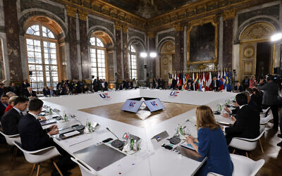 EU leaders attend a summit to discuss the fallout of Russia's invasion in Ukraine, at the Palace of Versailles, near Paris, on Thursday, March 10, 2022. (Ludovic Marin, Pool via AP) EU leaders attend a summit to discuss the fallout of Russia's invasion in Ukraine, at the Palace of Versailles, near Paris, on Thursday, March 10, 2022. (Ludovic Marin, Pool via AP)