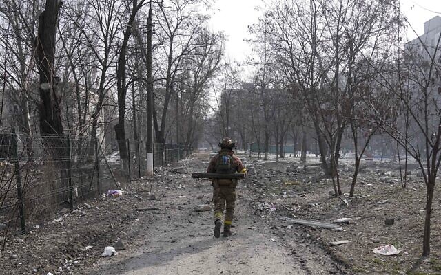 A Ukrainian soldier in Mariupol, Ukraine, March 12, 2022. (AP/Evgeniy Maloletka)