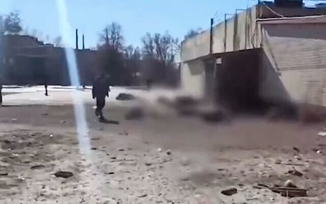 Screen capture from video showing people who were killed by Russian forces in the norther Ukrainian city of Chernihiv, on March 16, 2022. (Twitter) Screen capture from video showing people who were killed by Russian forces in the norther Ukrainian city of Chernihiv, on March 16, 2022. (Twitter)