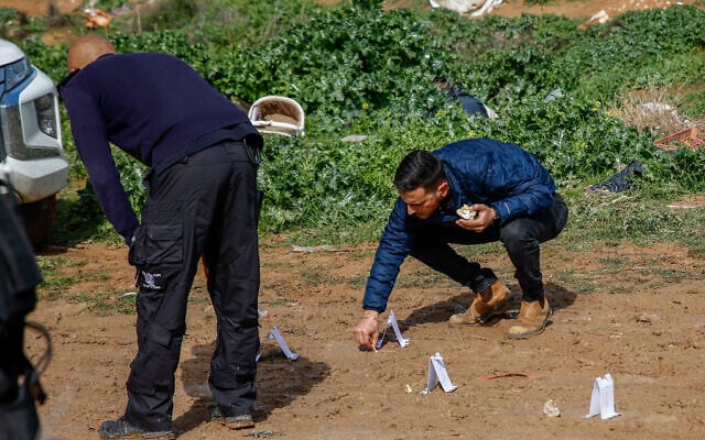 Police at the scene where Sanad Salaam al-Harbad was killed as police special forces came under fire in Rahat, southern Israel, March 15, 2022. (Flash90) Police at the scene where Sanad Salaam al-Harbad was killed as police special forces came under fire in Rahat, southern Israel, March 15, 2022. (Flash90)