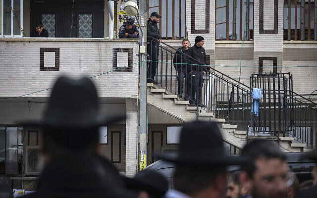 The home of Rabbi Chaim Kanievsky on March 20, 2022 (Yonatan Sindel/ Flash90)