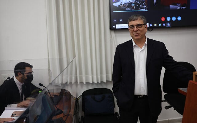 Shlomo Filber at a court hearing in the trial against former prime minister Benjamin Netanyahu, at the District Court in Jerusalem on March 23, 2022. (Yonatan Sindel/Flash90)