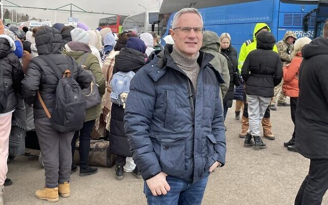 Israel's Ambassador to Ukraine, Michael Brodsky, at the Medyka crossing point, on February 27, 2022. (Twitter) Israel's Ambassador to Ukraine, Michael Brodsky, at the Medyka crossing point, on February 27, 2022. (Twitter)