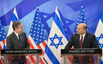 Prime Minister Naftali Bennett (right) with US Secretary of State Anthony Blinken at the Prime Minister's Office in Jerusalem on March 27, 2021. (Kobi Gideon/GPO)