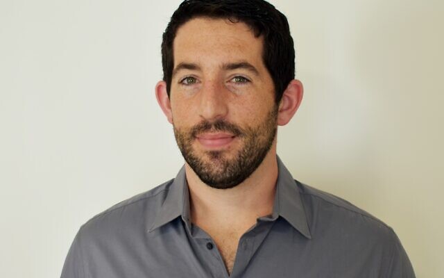 Omri Shtayer is among the first graduates of the MBA in Big Data at Reichman University. Omri Shtayer is among the first graduates of the MBA in Big Data at Reichman University.
