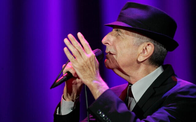 Leonard Cohen performs at Ramat Gan Stadium, September 24, 2009. (Marko / Flash90) Leonard Cohen performs at Ramat Gan Stadium, September 24, 2009. (Marko / Flash90)