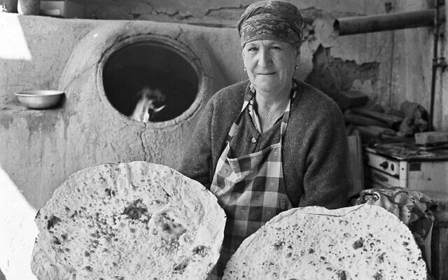 'Matzah Oven, Bukhara, Uzbekistan, 2000' from Zion Ozeri's 2022 Haggadah 'Pictures Tell.' (Zion Ozeri)