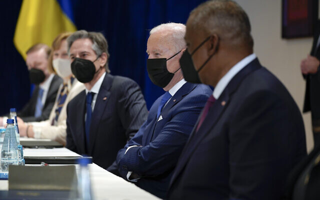 US President Joe Biden, Defense Secretary Lloyd Austin, right, and Secretary of State Antony Blinken, third from right, participate in a meeting with Ukrainian Foreign Minister Dmytro Kuleba and Ukrainian Defense Minister Oleksii Reznikov, on March 26, 2022, in Warsaw, Poland. (AP Photo/Evan Vucci) US President Joe Biden, Defense Secretary Lloyd Austin, right, and Secretary of State Antony Blinken, third from right, participate in a meeting with Ukrainian Foreign Minister Dmytro Kuleba and Ukrainian Defense Minister Oleksii Reznikov, on March 26, 2022, in Warsaw, Poland. (AP Photo/Evan Vucci)