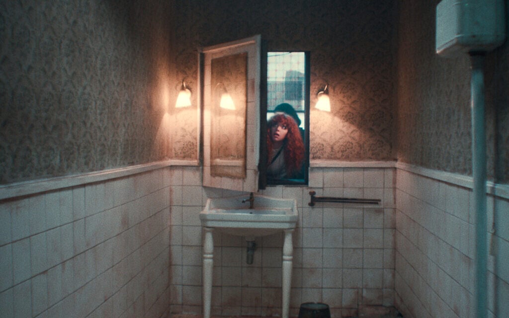 Natasha Lyonne as Nadia Vulvokov in episode 205 of 'Russian Doll.' (Courtesy of Netflix © 2022) Natasha Lyonne as Nadia Vulvokov in episode 205 of 'Russian Doll.' (Courtesy of Netflix © 2022)