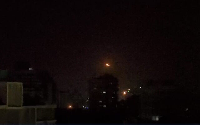 Footage released by Syrian state media on April 27, 2022, claims to show Syrian air defenses firing at an Israeli attack near Damascus. (Screenshot)