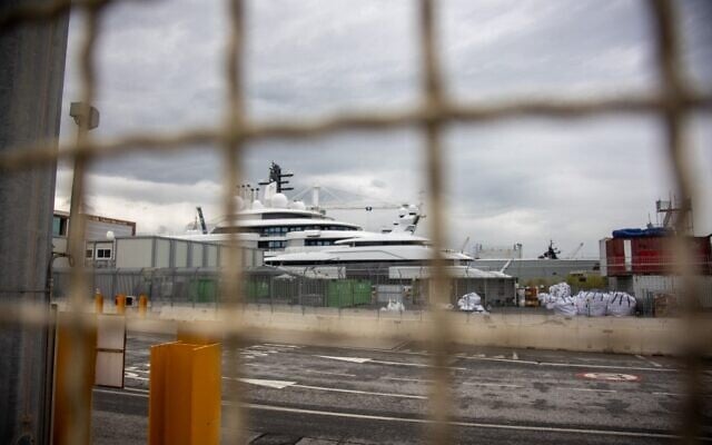 A view shows the multi-million-dollar mega yacht Scheherazade (Rear C), docked at the Tuscan port of Marina di Carrara, Tuscany, on May 6, 2022, after its basin was reflooded (Federico Scoppa/AFP) A view shows the multi-million-dollar mega yacht Scheherazade (Rear C), docked at the Tuscan port of Marina di Carrara, Tuscany, on May 6, 2022, after its basin was reflooded (Federico Scoppa/AFP)