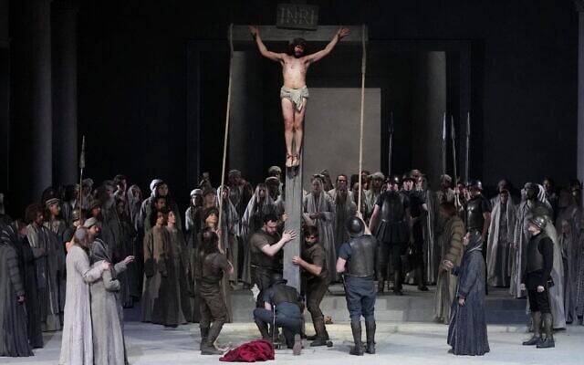 Rochus Rueckel as Jesus and cast members perform during the rehearsal of the 42nd Passion Play in Oberammergau, Germany, May 4, 2022. (AP Photo/Matthias Schrader) Rochus Rueckel as Jesus and cast members perform during the rehearsal of the 42nd Passion Play in Oberammergau, Germany, May 4, 2022. (AP Photo/Matthias Schrader)