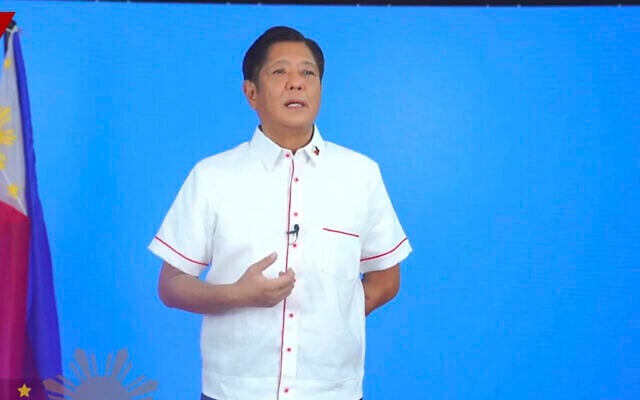 In this image from video posted on the Bongbong Marcos Facebook page, presidential candidate and former senator Ferdinand Marcos Jr. issues a statement to the media on May 9, 2022, in Manila, Philippines (Bongbong Marcos Facebook page via AP) In this image from video posted on the Bongbong Marcos Facebook page, presidential candidate and former senator Ferdinand Marcos Jr. issues a statement to the media on May 9, 2022, in Manila, Philippines (Bongbong Marcos Facebook page via AP)