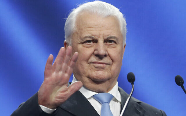 Former Ukrainian President Leonid Kravchuk addresses supporters of former Ukrainian Prime Minister Yulia Tymoshenko during a campaign rally in Kyiv, Ukraine, Tuesday, Jan. 22, 2019. (AP/Efrem Lukatsky) Former Ukrainian President Leonid Kravchuk addresses supporters of former Ukrainian Prime Minister Yulia Tymoshenko during a campaign rally in Kyiv, Ukraine, Tuesday, Jan. 22, 2019. (AP/Efrem Lukatsky)