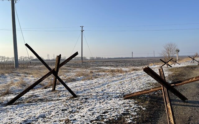 Roadblocks near a Ukrainian army checkpoint northeast of Kyiv, March 19, 2022. (Klara Lisinski/ Dorcas Kauffman)