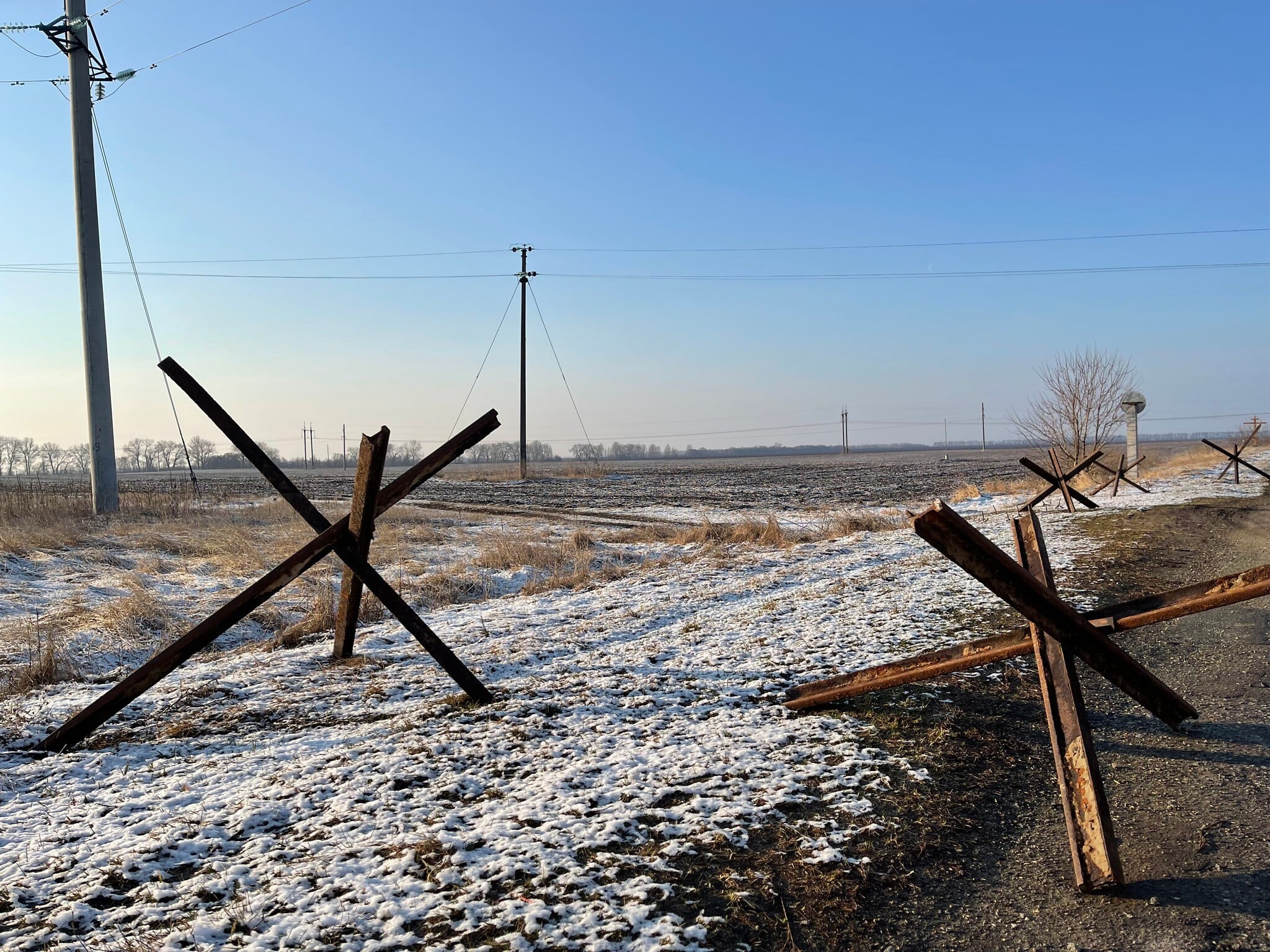 Roadblocks near a Ukrainian army checkpoint northeast of Kyiv, March 19, 2022. (Klara Lisinski/ Dorcas Kauffman) Roadblocks near a Ukrainian army checkpoint northeast of Kyiv, March 19, 2022. (Klara Lisinski/ Dorcas Kauffman)