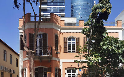 Lilienblum Street 13 in Tel Aviv, March 2020. (Israel Preker, CC BY, Heritage Conservation Project - Tel-Aviv via the PikiWiki - Israel free image collection project @pikiwiki.org.il) Lilienblum Street 13 in Tel Aviv, March 2020. (Israel Preker, CC BY, Heritage Conservation Project - Tel-Aviv via the PikiWiki - Israel free image collection project @pikiwiki.org.il)