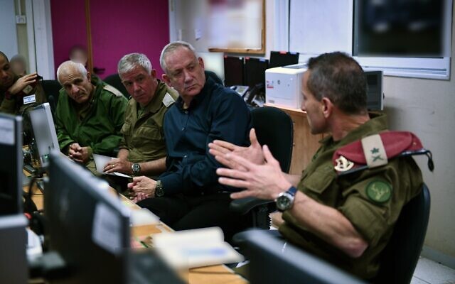 Defense Minister Benny Gantz visits IDF Northern Command on May 16, 2022. (Ariel Hermoni/Defense Ministry) Defense Minister Benny Gantz visits IDF Northern Command on May 16, 2022. (Ariel Hermoni/Defense Ministry)