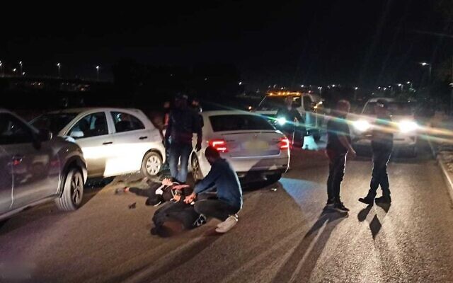 The suspects, members of the Shalom Domrani-led criminal gang, arrested last night outside of Ashkelon. All five men, residents of Southern Israel in their 20s, are in police custody. May 26, 2022. (Israel Police) The suspects, members of the Shalom Domrani-led criminal gang, arrested last night outside of Ashkelon. All five men, residents of Southern Israel in their 20s, are in police custody. May 26, 2022. (Israel Police)