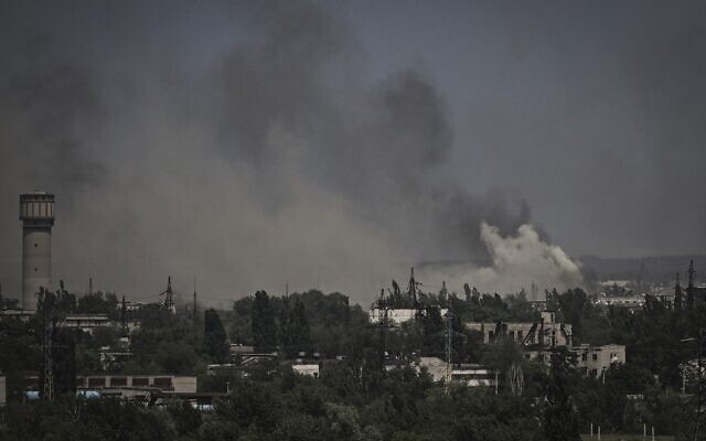 Smoke rises in the city of Severodonetsk during fighting between Ukrainian and Russian troops, in Ukraine's eastern region of Donbas on June 2, 2022. (Aris Messinis/AFP) Smoke rises in the city of Severodonetsk during fighting between Ukrainian and Russian troops, in Ukraine's eastern region of Donbas on June 2, 2022. (Aris Messinis/AFP)