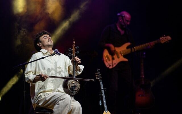 Mark Eliyahu performs on stage during Harbiye Open Air Concert in Istanbul, on June 13, 2022 (Yasin AKGUL / AFP) Mark Eliyahu performs on stage during Harbiye Open Air Concert in Istanbul, on June 13, 2022 (Yasin AKGUL / AFP)