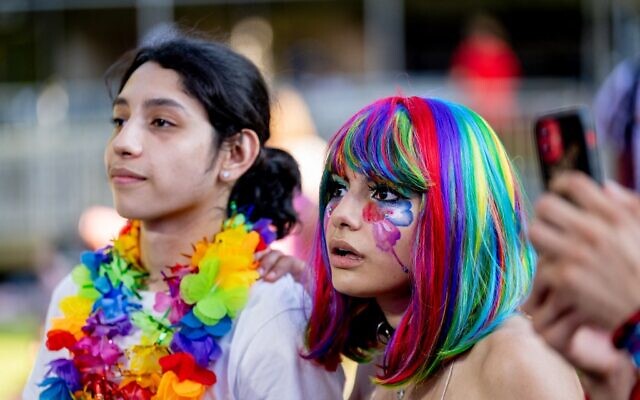 Visitors wear pride colors during Youth Pride at Rumsey Playfield, Central Park on June 25, 2022 in New York City.  (Roy Rochlin / GETTY IMAGES NORTH AMERICA / Getty Images via AFP)