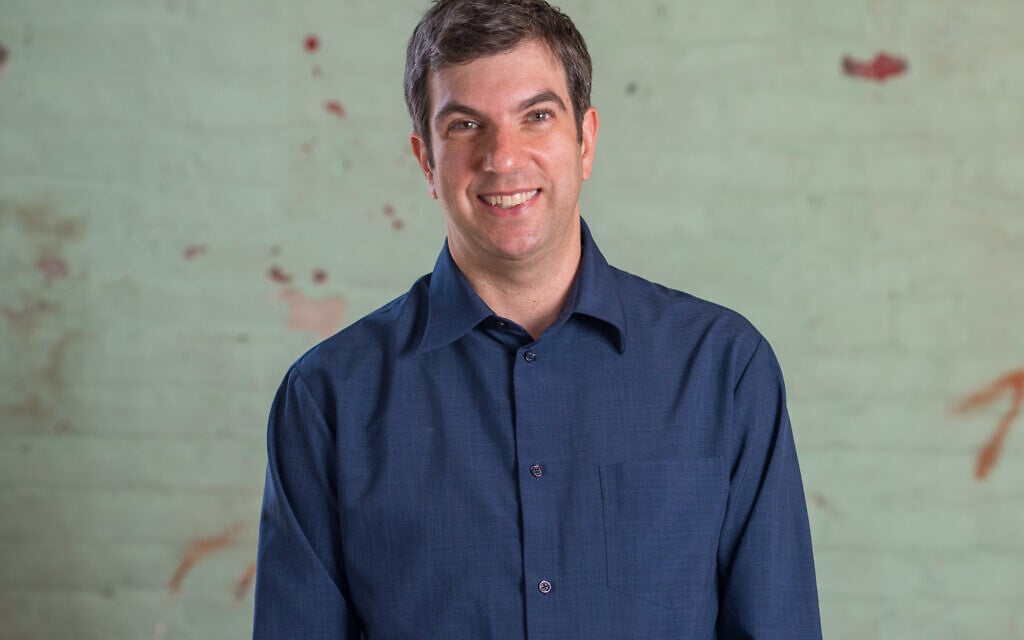 A.J. Jacobs (Lem Lattimer)