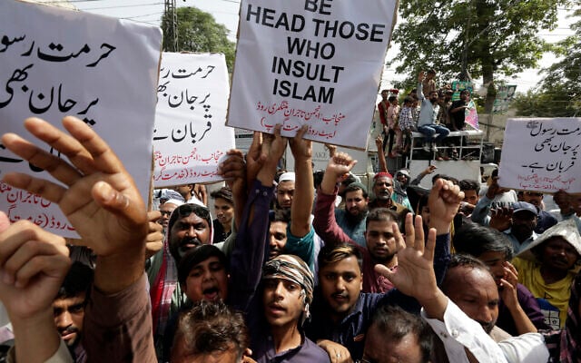 Pakistani traders demonstrate to condemn derogatory references to Islam and the Prophet Muhammad recently made by Nupur Sharma, a spokesperson of the governing Indian Hindu nationalist party, Friday, June 10, 2022, in Lahore, Pakistan. (AP Photo/K.M. Chaudary) Pakistani traders demonstrate to condemn derogatory references to Islam and the Prophet Muhammad recently made by Nupur Sharma, a spokesperson of the governing Indian Hindu nationalist party, Friday, June 10, 2022, in Lahore, Pakistan. (AP Photo/K.M. Chaudary)