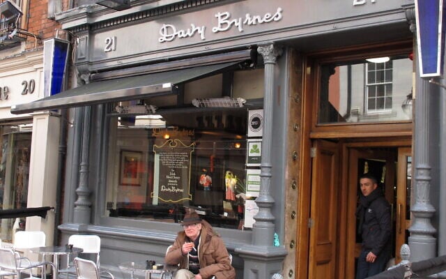 This March 21 photo shows Davy Byrne's pub in Dublin city, Ireland. The pub was famously mentioned in James Joyces' 'Ulysses' when the protagonist of the novel, Leopold Bloom, ate lunch there (AP Photo/Helen O'Neill) This March 21 photo shows Davy Byrne's pub in Dublin city, Ireland. The pub was famously mentioned in James Joyces' 'Ulysses' when the protagonist of the novel, Leopold Bloom, ate lunch there (AP Photo/Helen O'Neill)