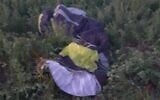 A crashed paraglider in a field west of Beit Shemesh, near Kibbutz Tzohar. (Israel Police)