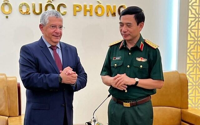 Defense Ministry director-general Amir Eshel meets with Vietnamese Defense Minister Phan Van Giang in Vietnam in June 2022. (Defense Ministry) Defense Ministry director-general Amir Eshel meets with Vietnamese Defense Minister Phan Van Giang in Vietnam in June 2022. (Defense Ministry)