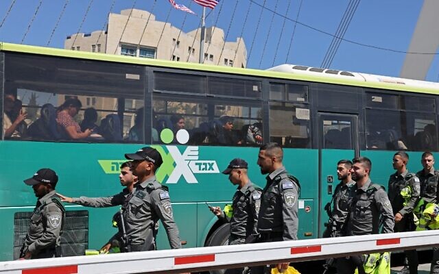 Israeli police in Jerusalem on July 13, 2022, ahead of the arrival of the US President Joe Biden (Menahem KAHANA / AFP)