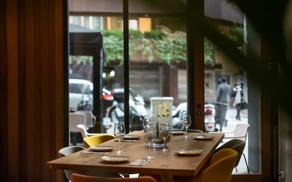 Xerta, a restaurant in Barcelona, sits in the L'Antiga Esquerra de l'Eixample neighborhood of the city. (Courtesy of Xerta/ via JTA)