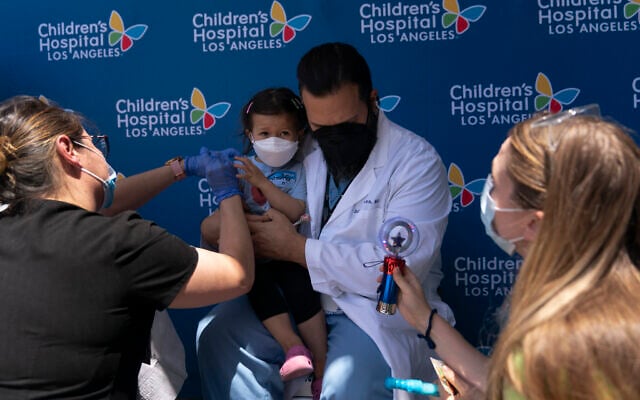 Three-year-old Sofia Espinoza receives the Pfizer COVID-19 vaccine at Children's Hospital Los Angeles in Los Angeles, California, June 21, 2022. (AP Photo/Jae C. Hong) Three-year-old Sofia Espinoza receives the Pfizer COVID-19 vaccine at Children's Hospital Los Angeles in Los Angeles, California, June 21, 2022. (AP Photo/Jae C. Hong)