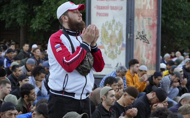 Muslims pray outside a mosque as they celebrate Eid al-Adha in St. Petersburg, Russia, July 9, 2022 (AP Photo/Dmitri Lovetsky) Muslims pray outside a mosque as they celebrate Eid al-Adha in St. Petersburg, Russia, July 9, 2022 (AP Photo/Dmitri Lovetsky)