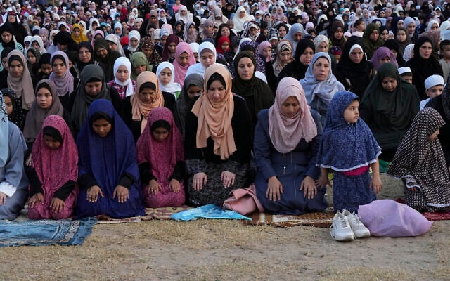 Muslim worshipers on Eid al-Adha in Gaza City, July 9, 2022 (AP Photo/Adel Hana) Muslim worshipers on Eid al-Adha in Gaza City, July 9, 2022 (AP Photo/Adel Hana)