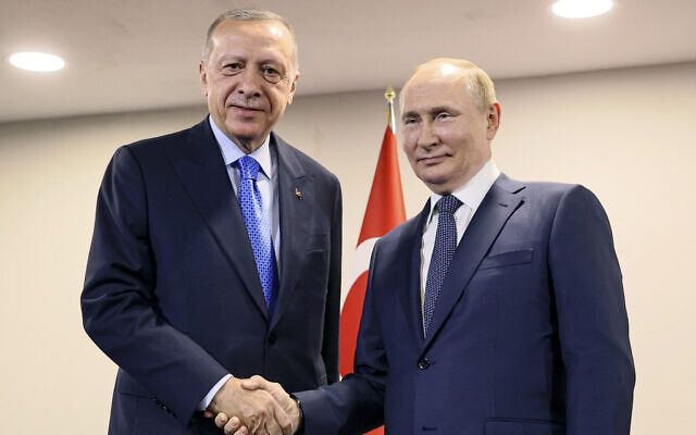 Russian President Vladimir Putin, right, and Turkish President Recep Tayyip Erdogan pose for a photo during their meeting at the Saadabad palace, in Tehran, Iran, July 19, 2022. (Sergei Savostyanov/Sputnik, Kremlin Pool Photo via AP) Russian President Vladimir Putin, right, and Turkish President Recep Tayyip Erdogan pose for a photo during their meeting at the Saadabad palace, in Tehran, Iran, July 19, 2022. (Sergei Savostyanov/Sputnik, Kremlin Pool Photo via AP)