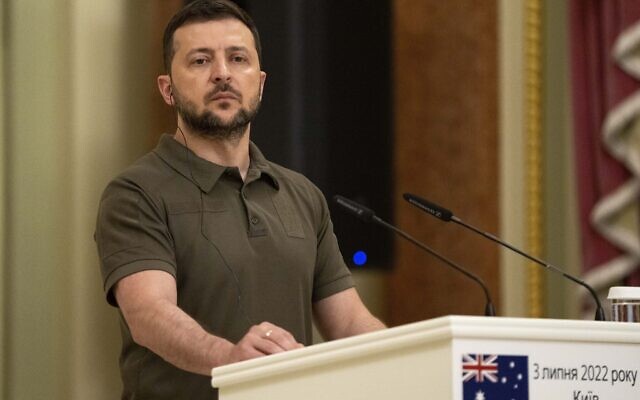 Ukrainian President Volodymyr Zelensky stands at the podium during a joint news conference with Australian Prime Minister Anthony Albanese, in Kyiv, Ukraine, July 3, 2022. (AP/Nariman El-Mofty)