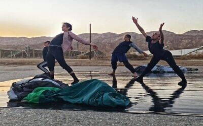 "Members of Elad Theater bring world class theatrical productions to Israel's Negev." "Members of Elad Theater bring world class theatrical productions to Israel's Negev."