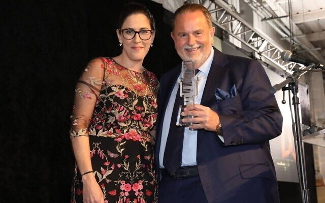 Fuente Latina CEO Leah Soibel with Raúl De Molina, co-host of the Univision Network, who has endorsed the Latin-Jewish Alliance. (Courtesy of Fuente Latina via JTA)