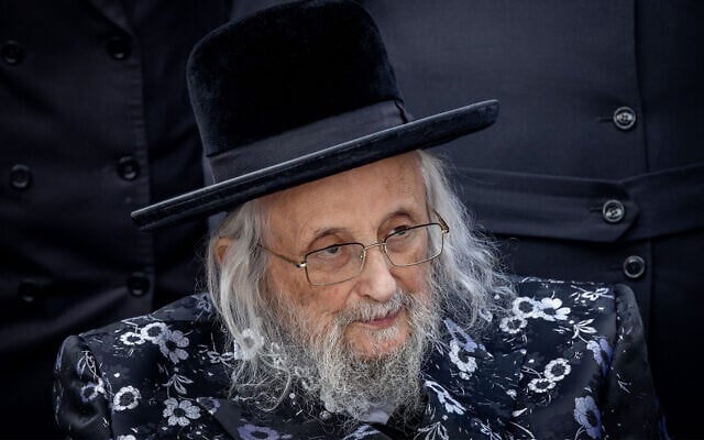 Rabbi Yitzchok Tuvia Weiss, Chief Rabbi of the Eda Haredit faction, attends a protest outside a construction site in Har Gillo, claiming the construction site is desecrating Jewish graves, on October 18, 2021. (Yonatan Sindel/Flash90) Rabbi Yitzchok Tuvia Weiss, Chief Rabbi of the Eda Haredit faction, attends a protest outside a construction site in Har Gillo, claiming the construction site is desecrating Jewish graves, on October 18, 2021. (Yonatan Sindel/Flash90)