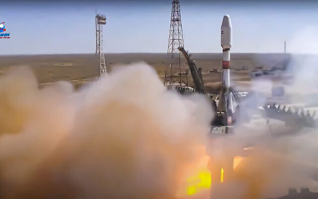 In this handout photo taken from video released by Roscosmos on Tuesday, Aug. 9, 2022, a Russian Soyuz rocket lifts off to carry Iranian Khayyam satellite into orbit at the Russian leased Baikonur cosmodrome near Baikonur, Kazakhstan. (Roscosmos via AP) In this handout photo taken from video released by Roscosmos on Tuesday, Aug. 9, 2022, a Russian Soyuz rocket lifts off to carry Iranian Khayyam satellite into orbit at the Russian leased Baikonur cosmodrome near Baikonur, Kazakhstan. (Roscosmos via AP)