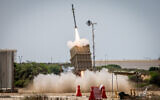 Iron Dome anti-missile system fires interception missiles at rockets fired from the Gaza Strip toward Israel, in Ashkelon on August 7, 2022. (Yonatan Sindel/Flash90)