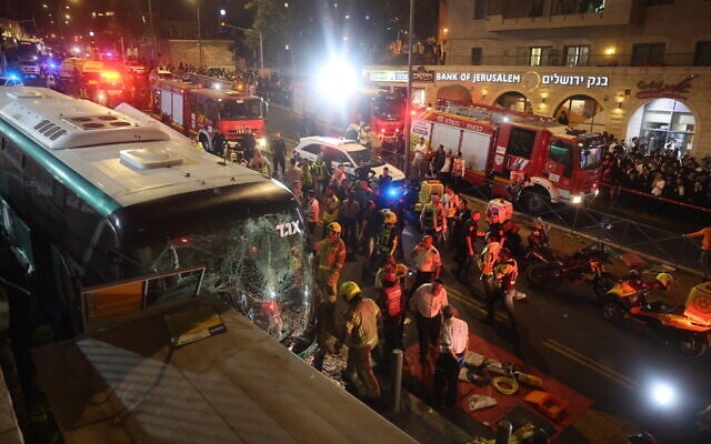 The scene of a bus crash on Jerusalem's Shamgar Street on August 11, 2022. (Yonatan Sindel/Flasg90) The scene of a bus crash on Jerusalem's Shamgar Street on August 11, 2022. (Yonatan Sindel/Flasg90)
