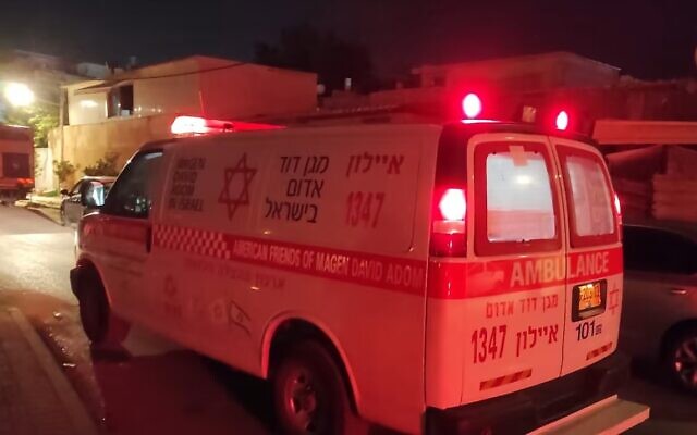 Illustrative: A Magen David Adom (MDA) ambulance at the scene of a suspected murder in Ramle, August 27, 2022. (MDA) Illustrative: A Magen David Adom (MDA) ambulance at the scene of a suspected murder in Ramle, August 27, 2022. (MDA)