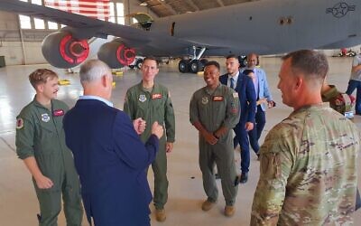 Defense Minister Benny Gantz talks to US Air Force personnel at the air refueling wing at MacDill Air Force Base in Tampa, Florida, August 25, 2022. (Defense Ministry) Defense Minister Benny Gantz talks to US Air Force personnel at the air refueling wing at MacDill Air Force Base in Tampa, Florida, August 25, 2022. (Defense Ministry)